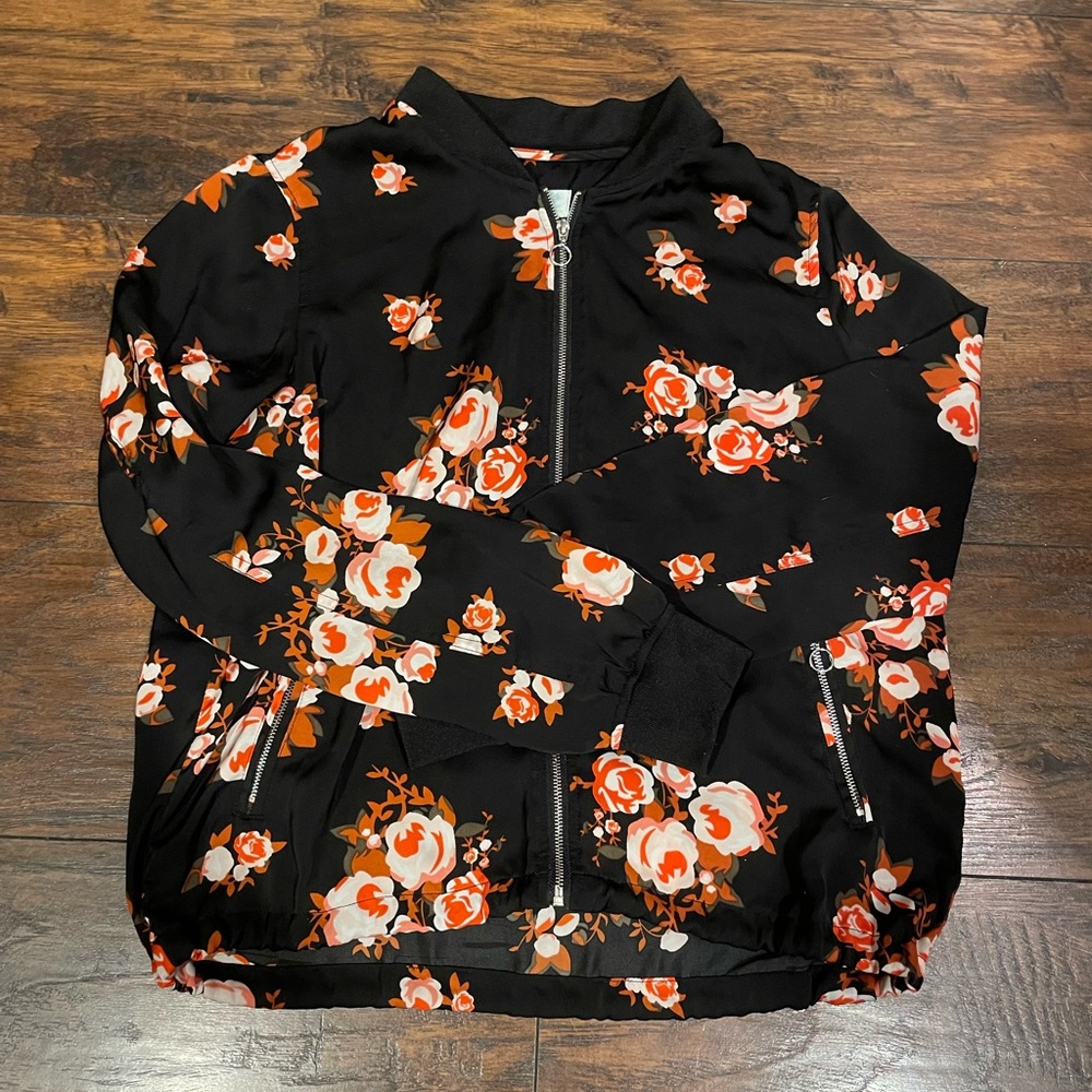 NWOT Cloud Chaser Black and Pink Floral Bomber Jacket, Size M